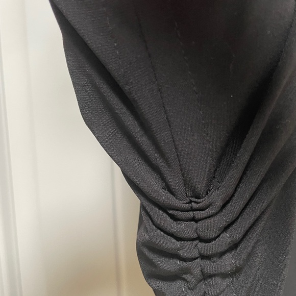 Michael Kors Body Con Dress, Black. Adjustment Ruching on both sides. Size Large - Picture 4 of 14
